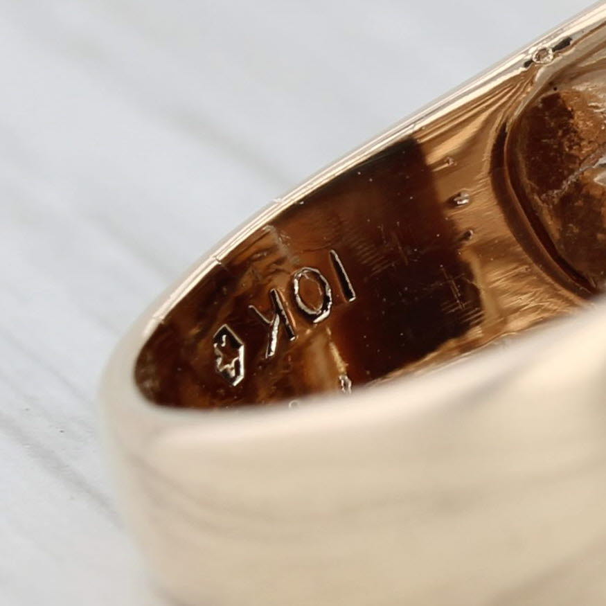 Mother of Pearl Cameo Ring 10k Yellow Gold Size 9.75