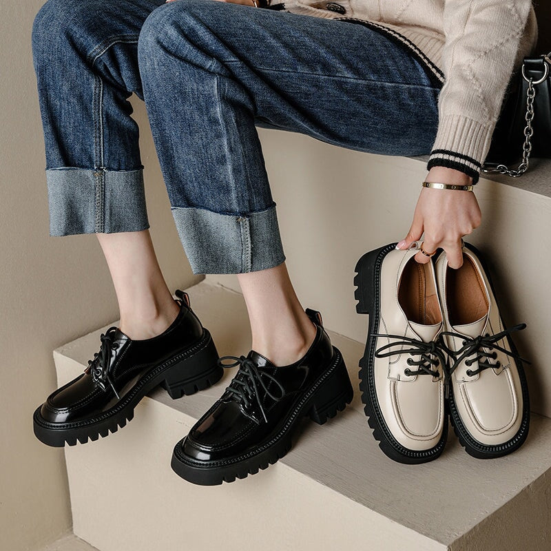 British Style Chunky Block Heel Derby Shoes Lace-Up Casual Oxford Shoes in Black/Beige