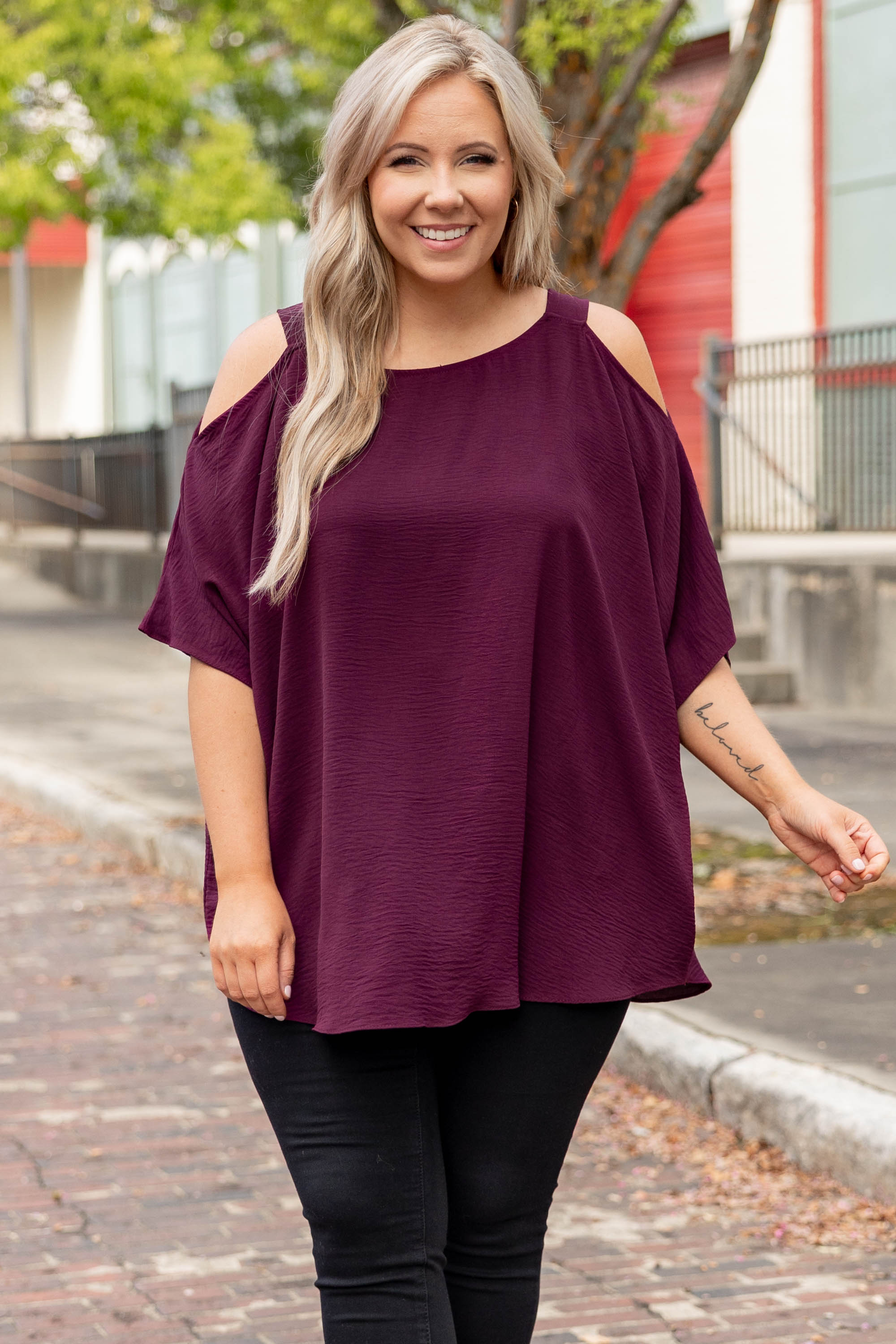 Summertime Magic Top. Burgundy