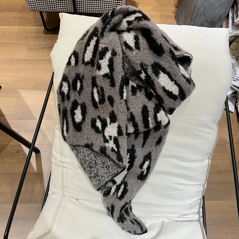 Women's Retro Leopard Polyester Scarf