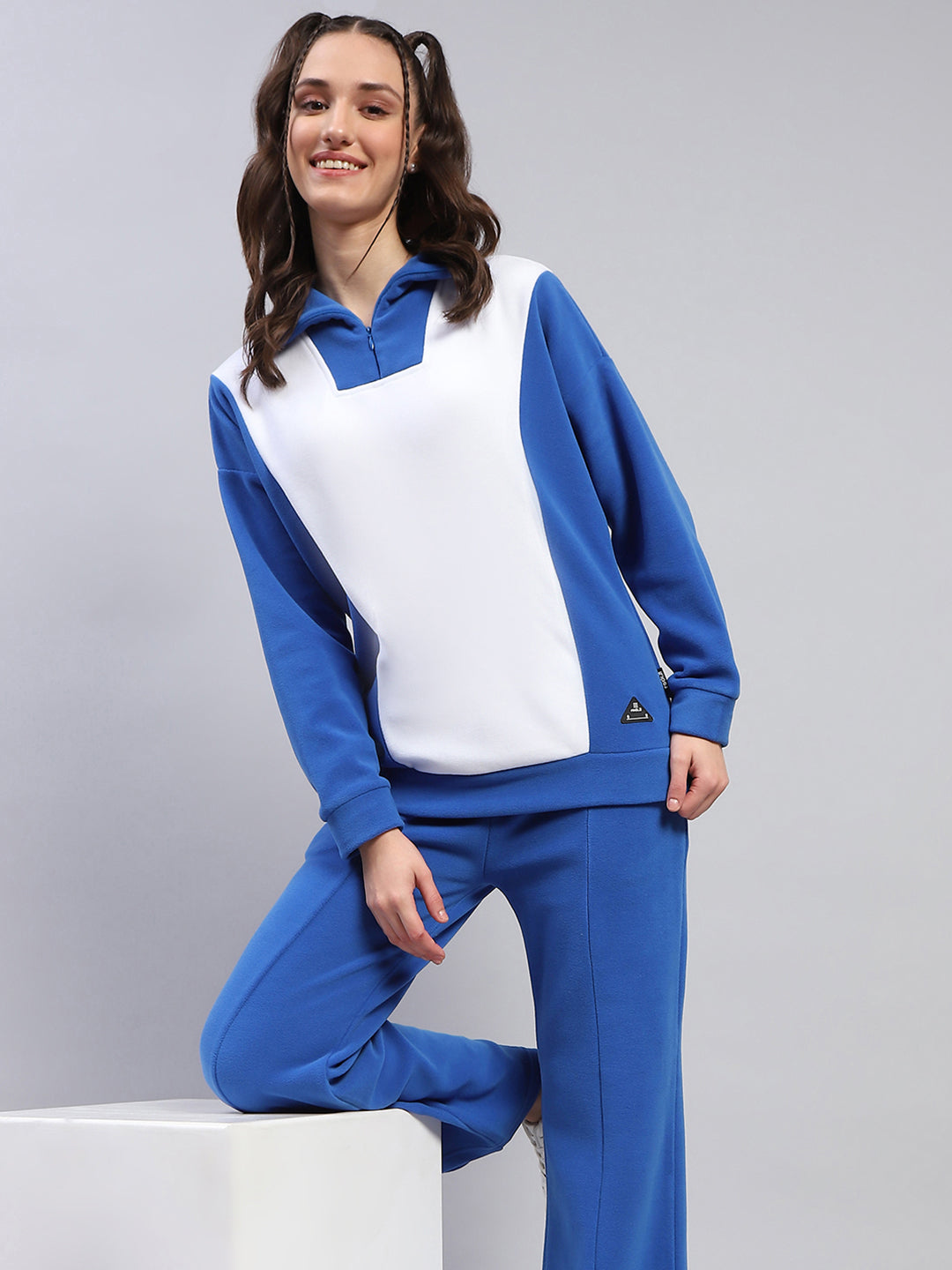 Women Blue Solid Collar Full Sleeve Tracksuit