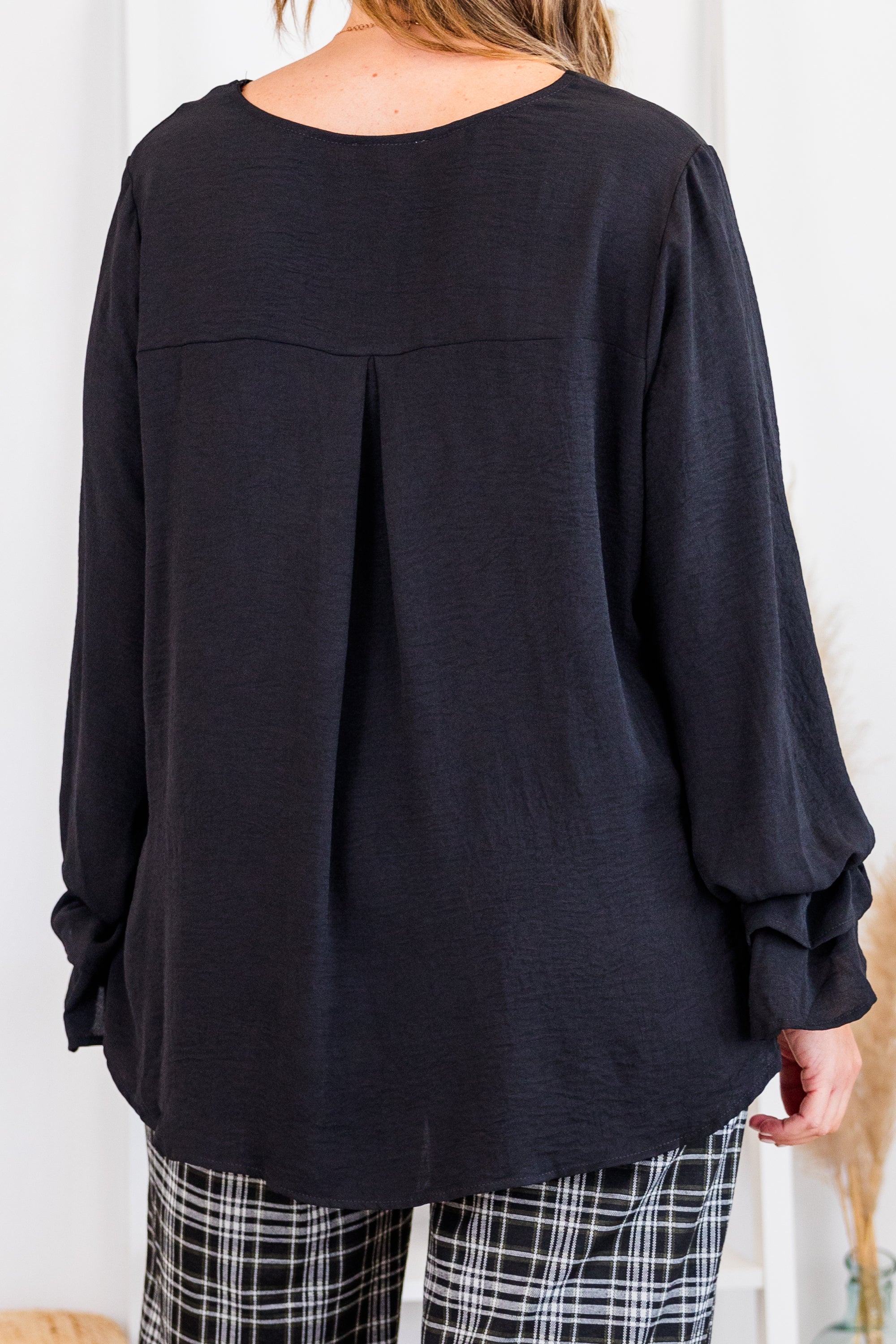 Blushing Babe Top. Black