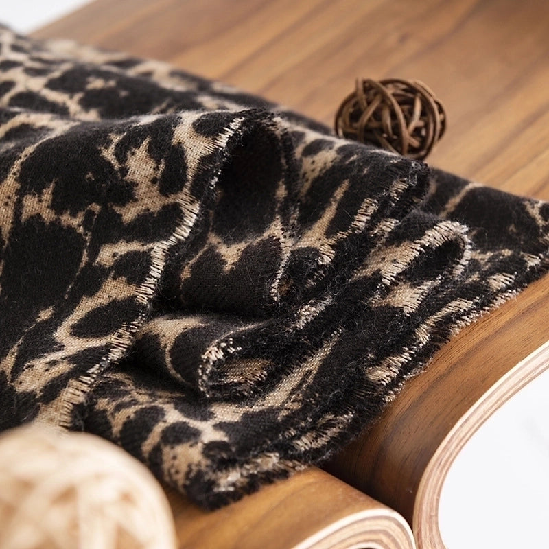 Women's Vintage Style Leopard Imitation Cashmere Printing Scarf