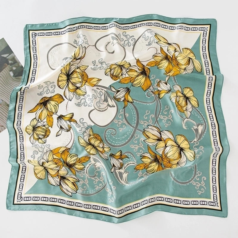 Women's IG Style Shamrock Flower Satin Printing And Dyeing Printing Flowers Silk Scarf