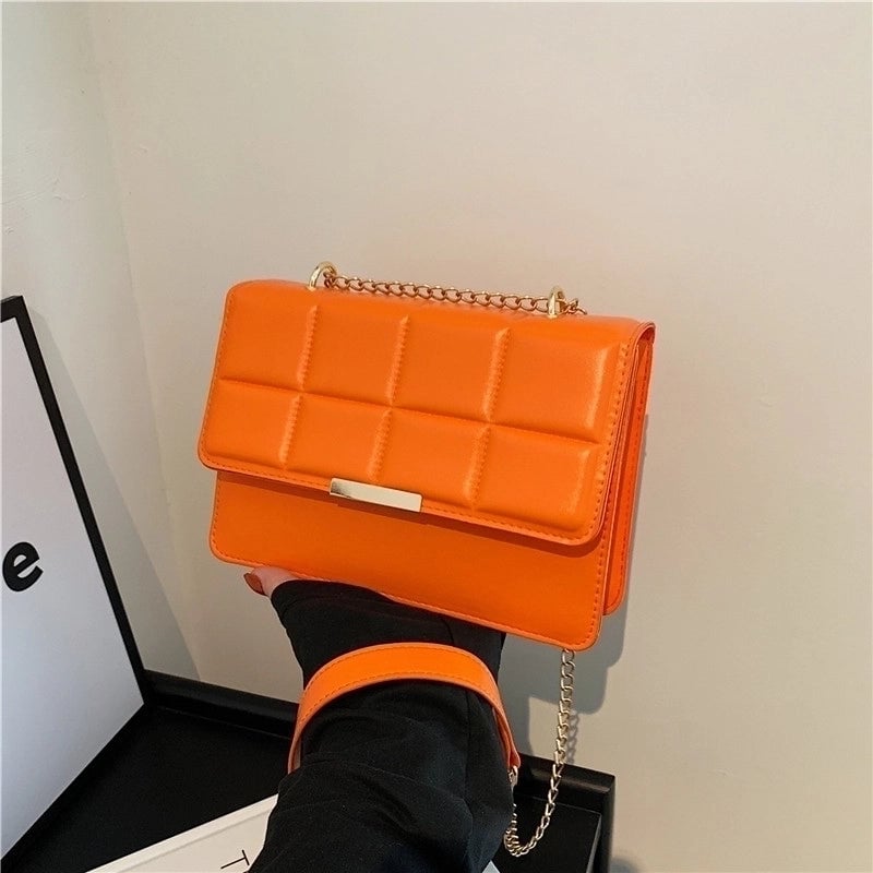 Women's Medium Pu Leather Solid Color Vintage Style Classic Style Flip Cover Crossbody Bag