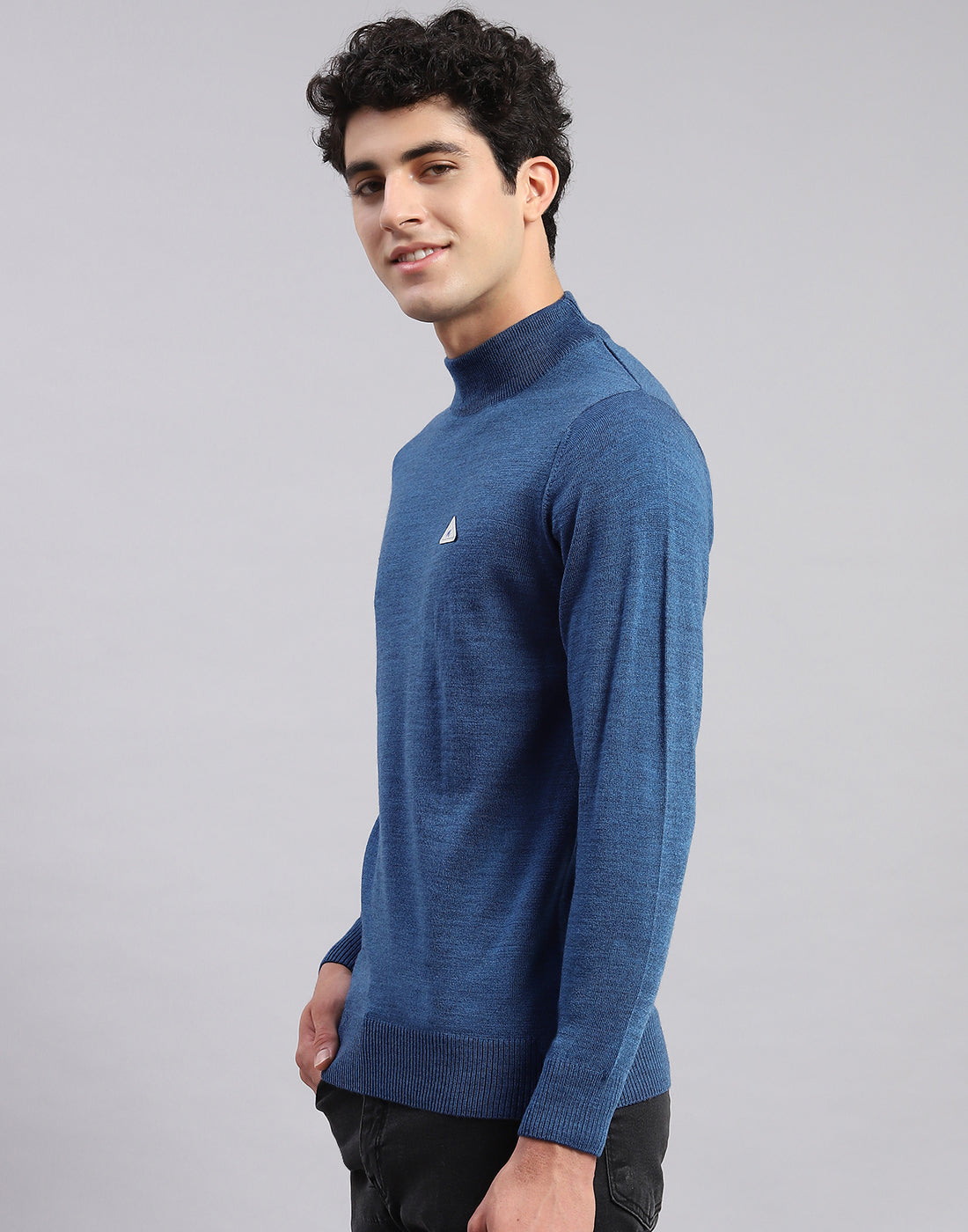 Men Blue Solid Turtle Neck Full Sleeve Pullover