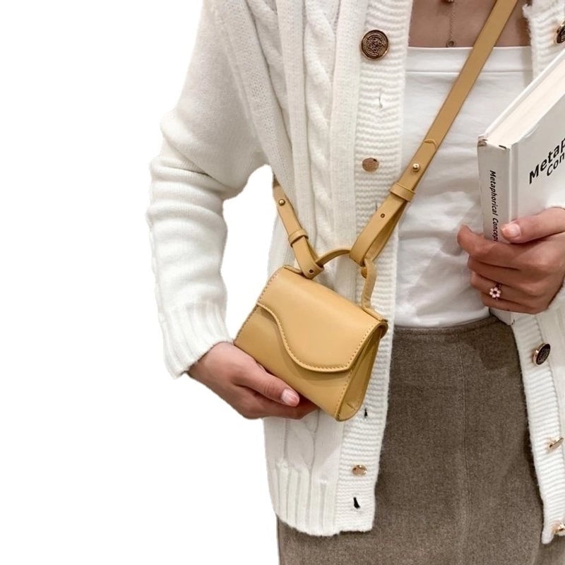 Women's Mini Pu Leather Solid Color Streetwear Square Flip Cover Square Bag