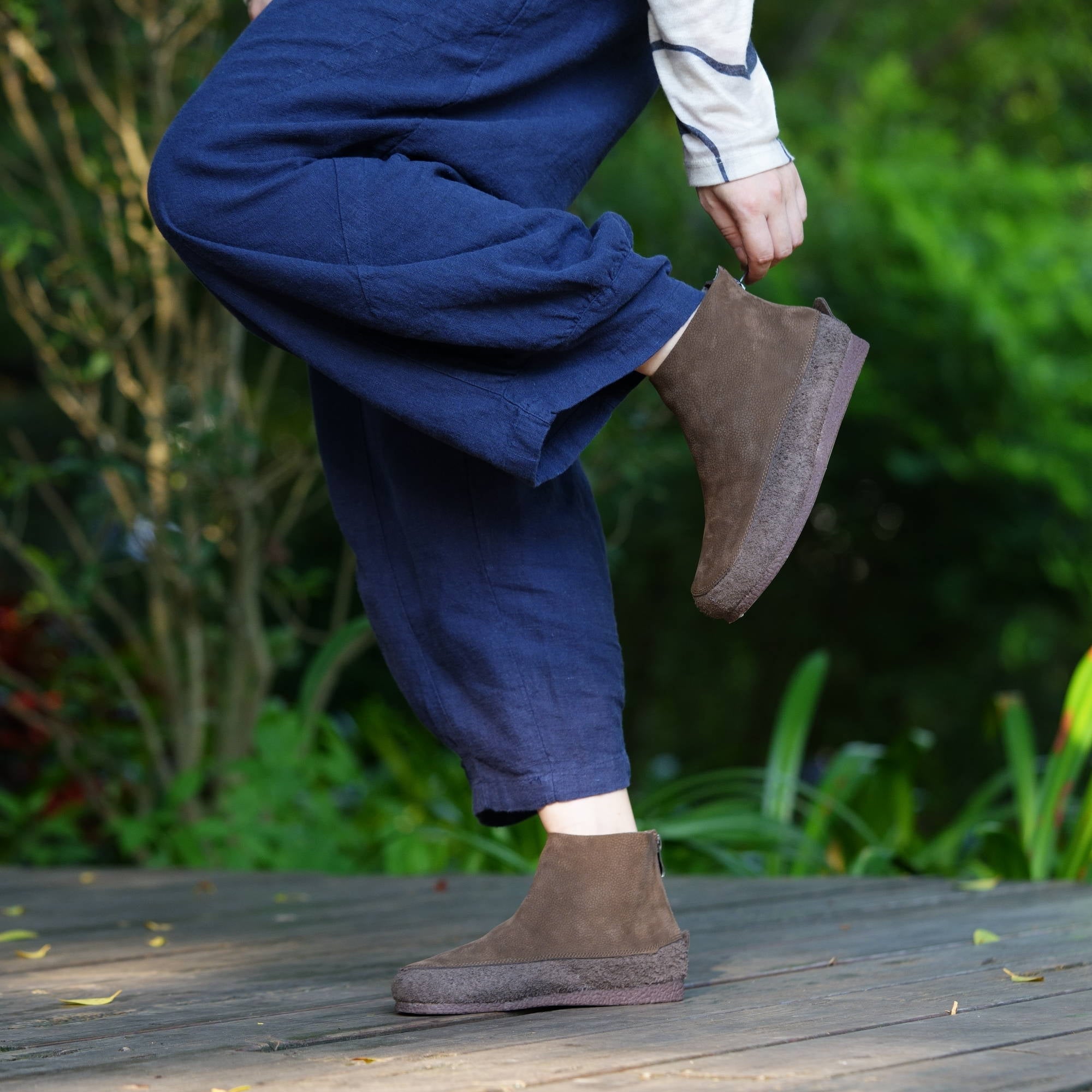 Retro Handmade Soft Leather Barefoot Ankle Boots For Women Round Toe In Coffee/Grey