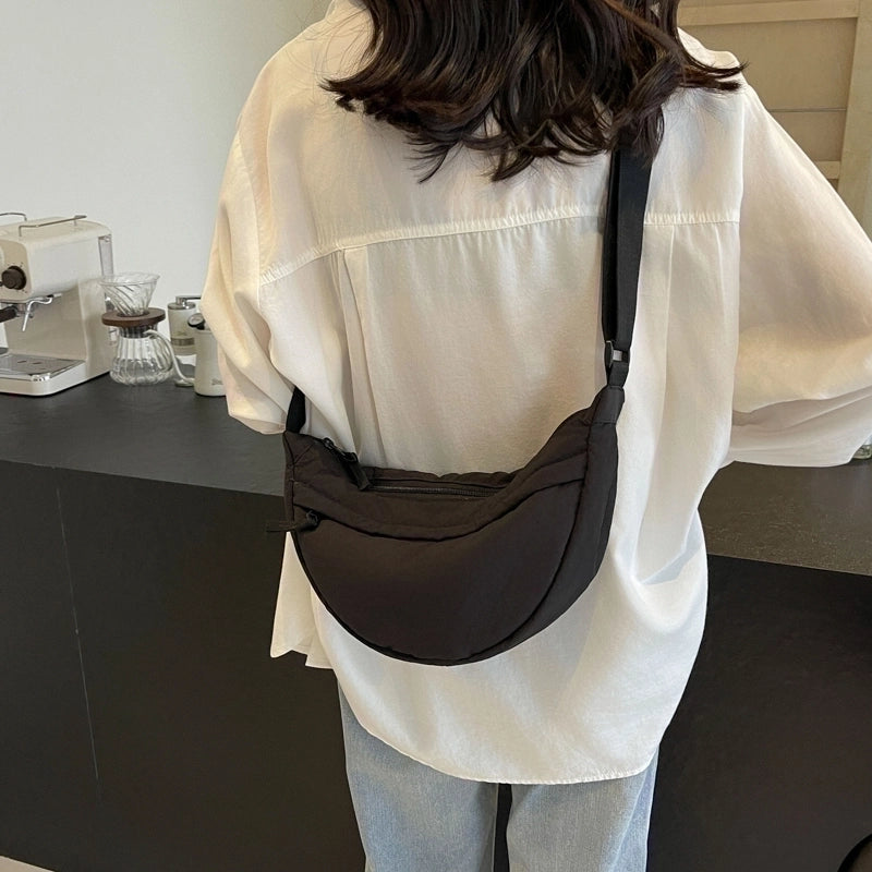 Women's Nylon Solid Color Classic Style Sewing Thread Zipper Underarm Bag