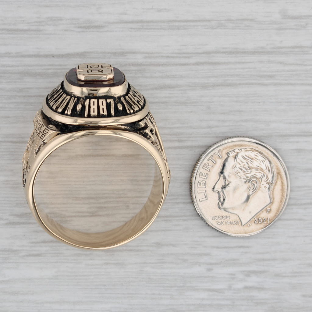 North Carolina State University Class Ring NC State Wolfpack 14k Gold