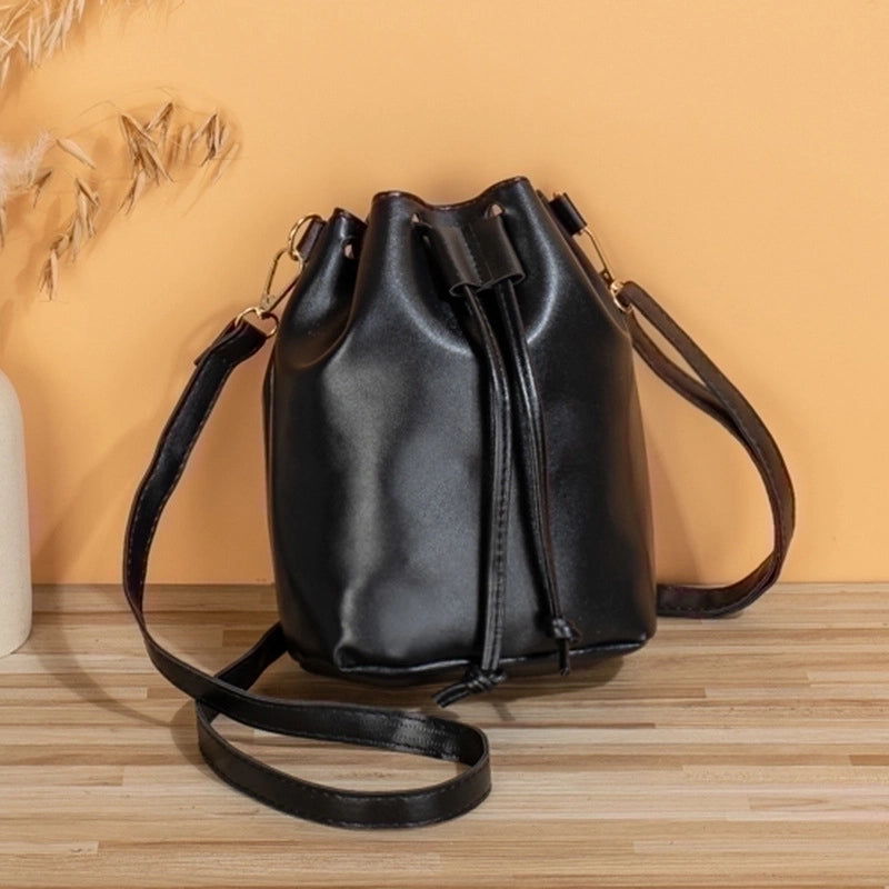 Women's Pu Leather Solid Color Streetwear Bucket String Bucket Bag