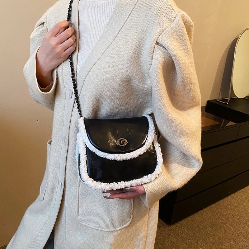 Unisex Pu Leather Solid Color Elegant Vacation Sewing Thread Square Lock Clasp Shoulder Bag Functional Backpack