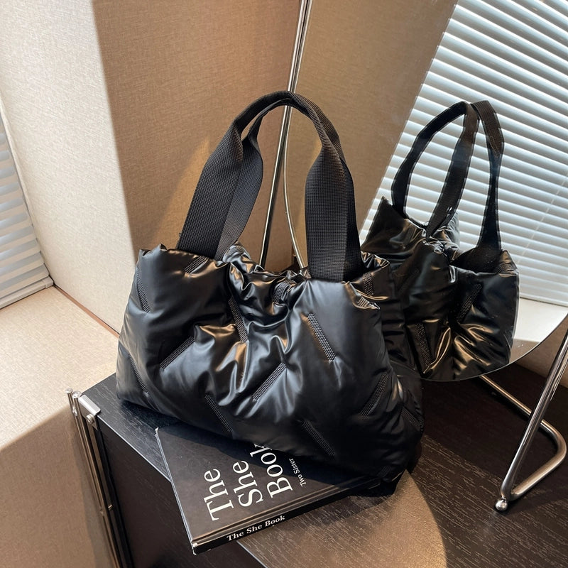 Women's Polyester Solid Color Classic Style Sewing Thread Square Zipper Handbag