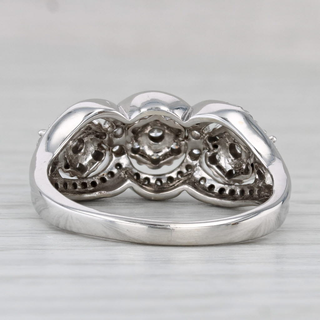 0.89ctw Diamond Cluster Ring 14k White Gold Size 8