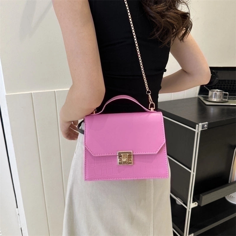 Women's Medium Pu Leather Solid Color Streetwear Square Lock Clasp Shoulder Bag Crossbody Bag Chain Bag