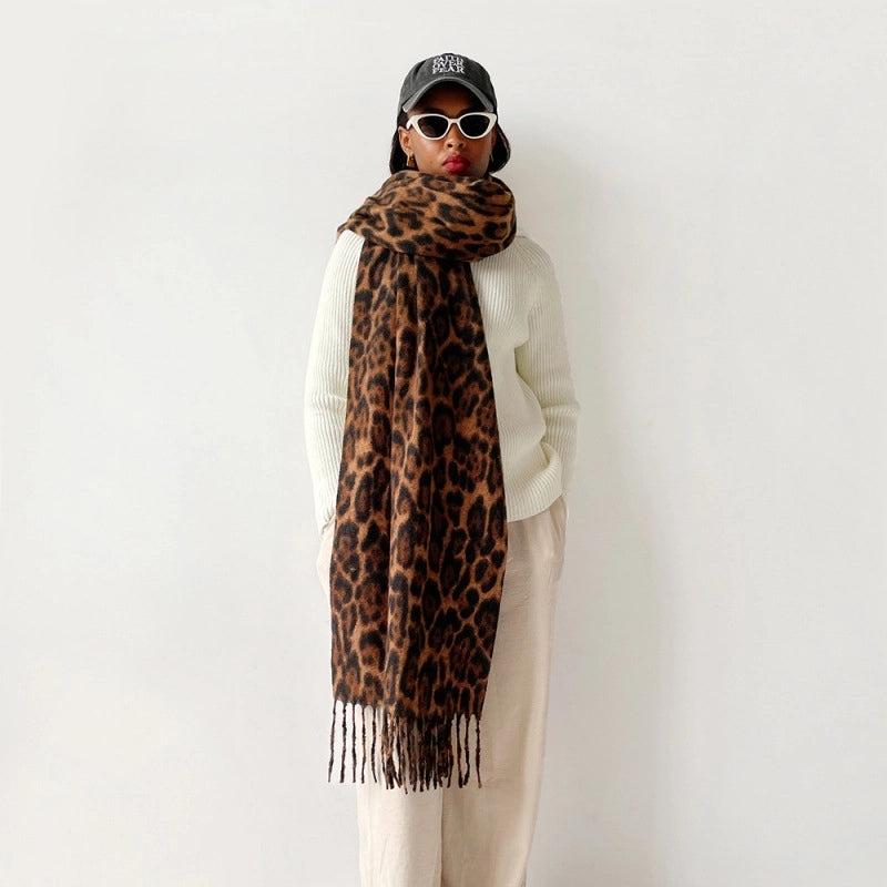 Women's Casual Minimalist Leopard Imitation Cashmere Printing Scarf