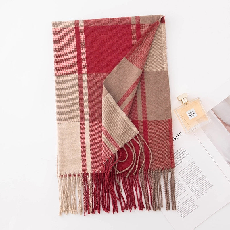 Women's Elegant Minimalist Plaid Imitation Cashmere Tassel Scarf