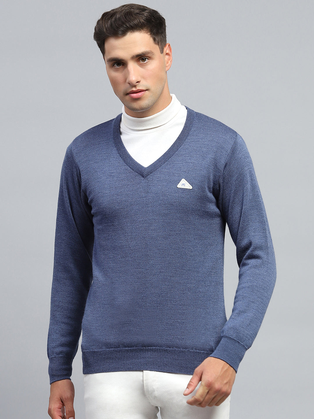 Men Blue Solid V Neck Full Sleeve Pullover