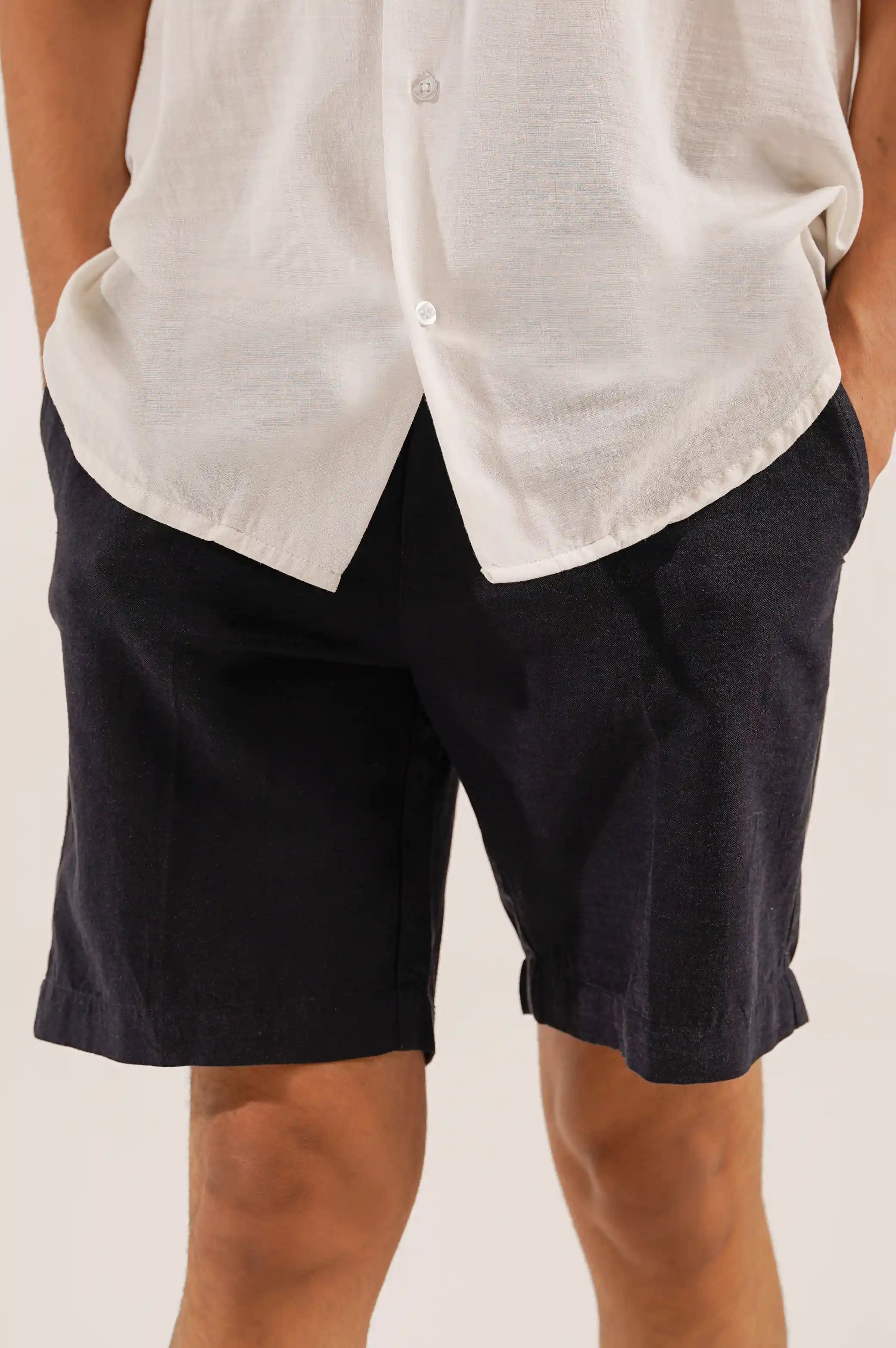 DRAWSTRING LINEN SHORTS