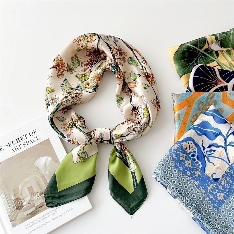 Women's Preppy Style Sweet Minimalist Plant Polyester Printing Silk Scarf